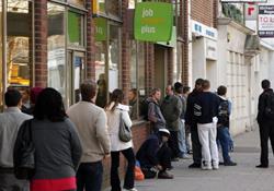 صعود نرخ بیکاری انگلیس به بیش از 4 درصد/افزایش بی‌سابقه اخراج‌ها